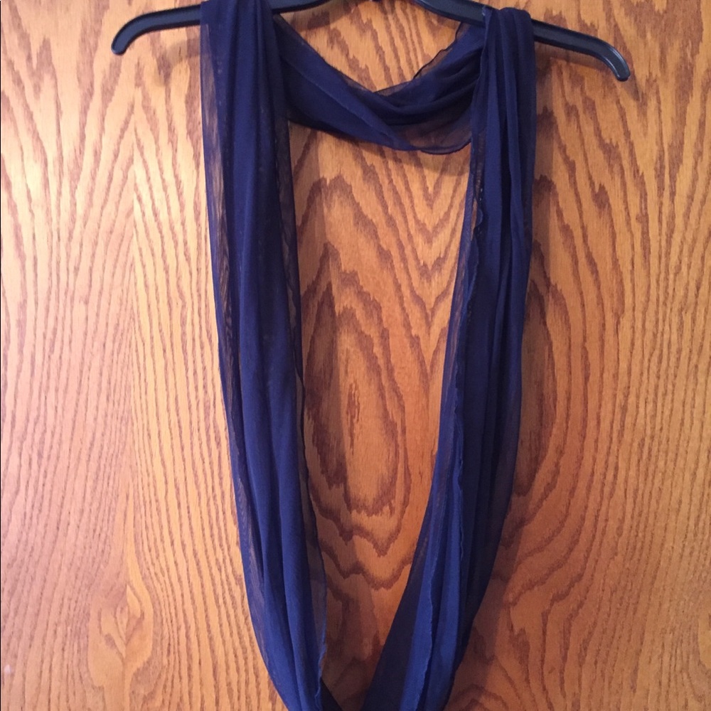 Shawl - Picture 2 of 4